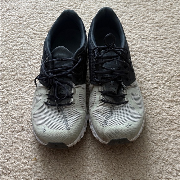 On Cloud Running Casual Black Taupe Sneaker Shoes M 7.5 men’s - Picture 2 of 9